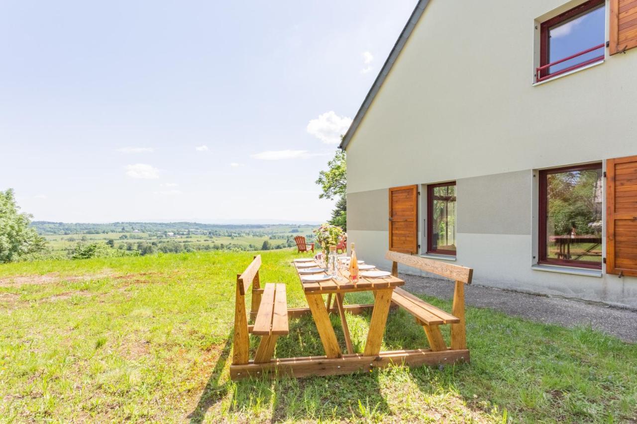 Le Pre Devant Nous Picherande Exterior foto